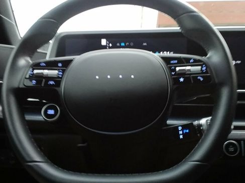 Used 2024 Hyundai Ioniq 6 SE RWD image 13