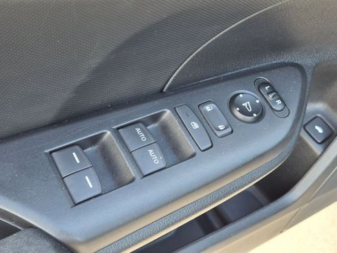Used 2018 Honda Civic LX image 13