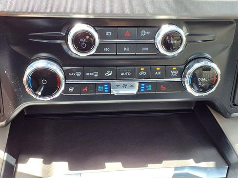 Used 2025 Ford F450 Platinum w/ Platinum Plus Package image 20