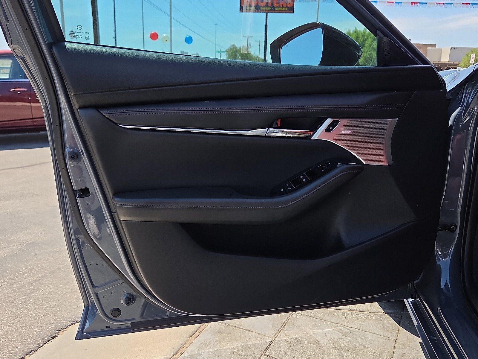 Used 2023 MAZDA MAZDA3 s FWD image 7