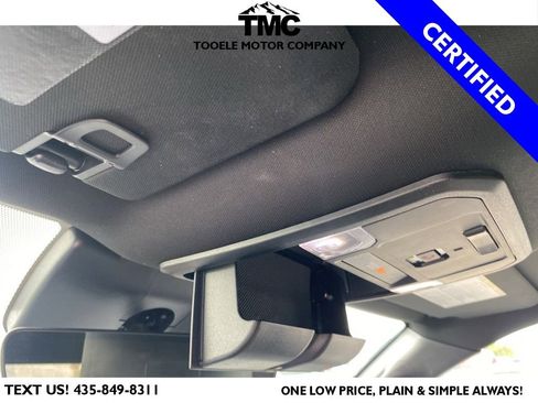 Used 2025 Toyota Tacoma TRD Off-Road image 19