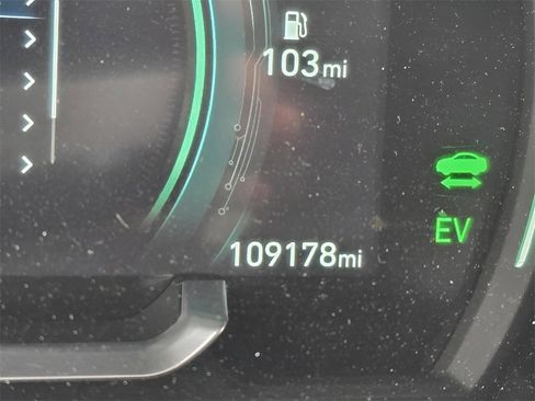 Used 2022 Hyundai Ioniq SE image 35