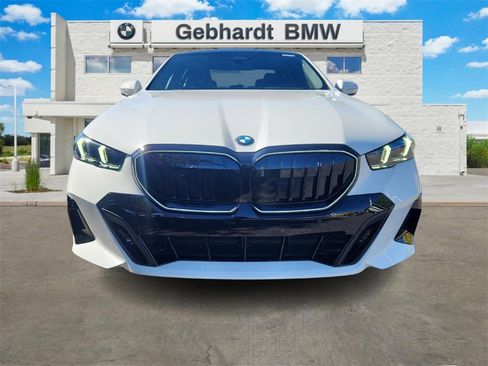 New 2026 BMW 540i xDrive w/ Executive Package image 2