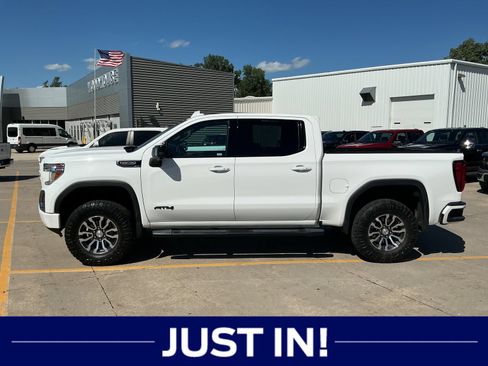 Used 2019 GMC Sierra 1500 AT4 w/ AT4 Premium Package AWD/4WD image 2
