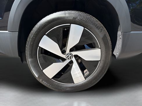 Used 2023 Volkswagen Taos S w/ IQ Drive S Package AWD/4WD image 17