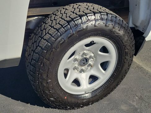 Used 2015 Chevrolet Silverado 1500 W/T image 24