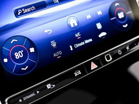 Certified 2025 Mercedes-Benz GLC 300 image 32