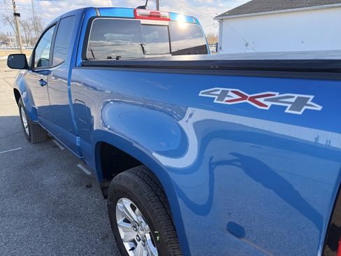 Used 2021 Chevrolet Colorado LT w/ Safety Package image 11