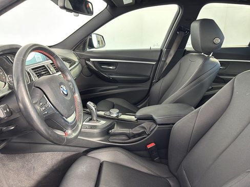 Used 2018 BMW 330i Sedan w/ Convenience Package RWD image 5