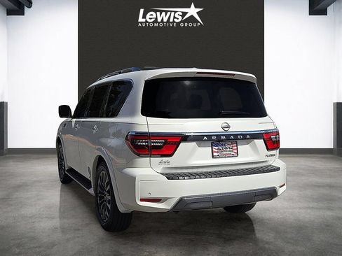 Used 2023 Nissan Armada Platinum w/ Captain's Chairs Package AWD/4WD image 3