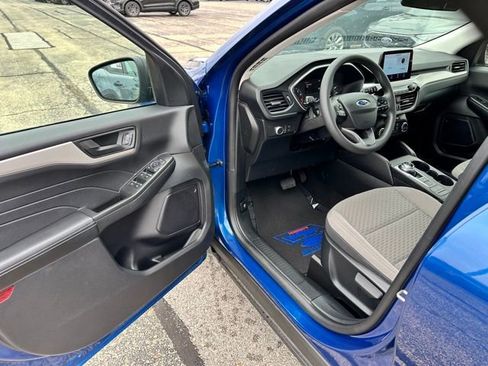 Used 2022 Ford Escape SE image 10