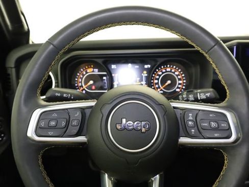 Used 2024 Jeep Wrangler Unlimited Sahara w/ Technology Group AWD/4WD image 13