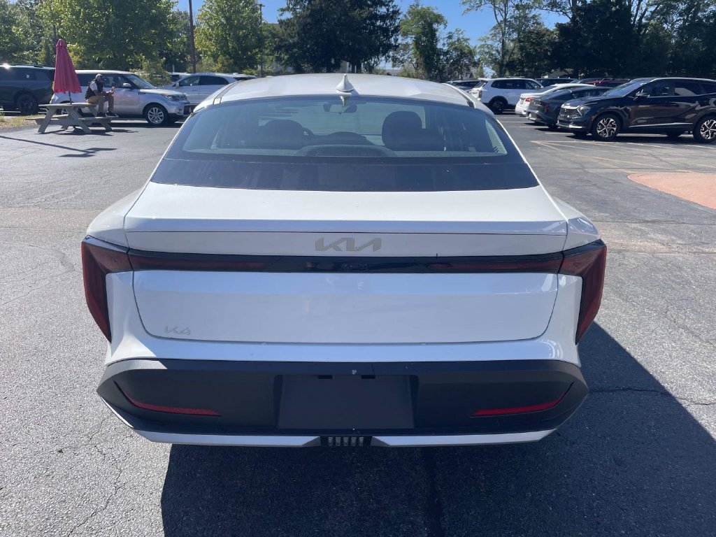 New 2026 Kia K4 FWD image 3