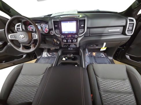 New 2026 RAM 1500 Big Horn AWD/4WD image 9