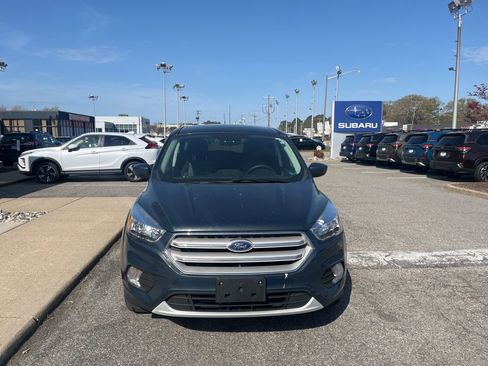 Used 2019 Ford Escape SE image 8