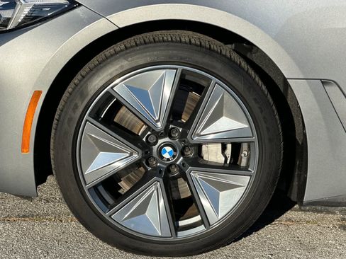 Used 2025 BMW i4 eDrive40 w/ Premium Package image 32