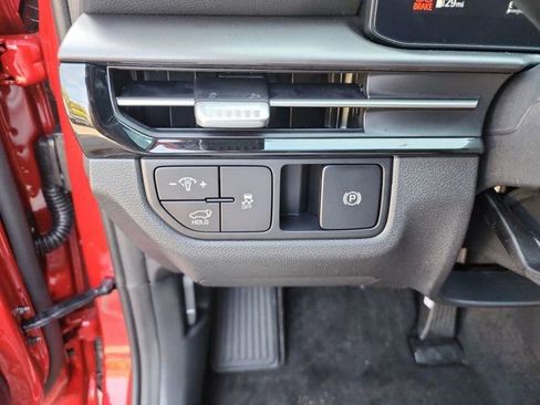 New 2026 Kia Sportage SX FWD image 24