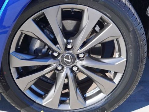 Used 2022 Lexus UX 250h F Sport image 12