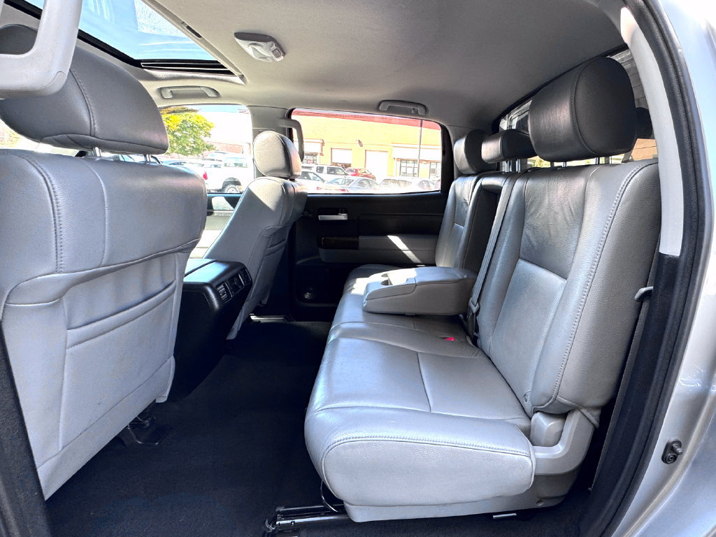 Used 2012 Toyota Tundra Limited w/ Memory Pkg AWD/4WD image 34