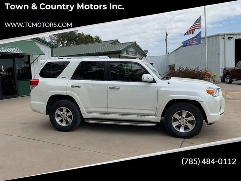 Used 2013 Toyota 4Runner SR5 RWD image 1