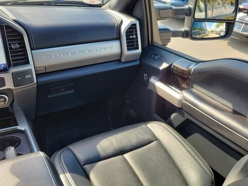 Used 2022 Ford F250 Lariat w/ Lariat Ultimate Package image 21