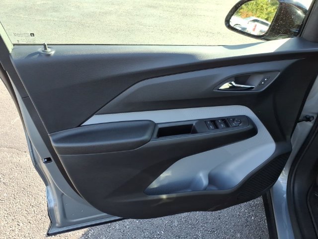 New 2027 Chevrolet Bolt LT w/ Dual Panel Sunroof Package FWD image 12