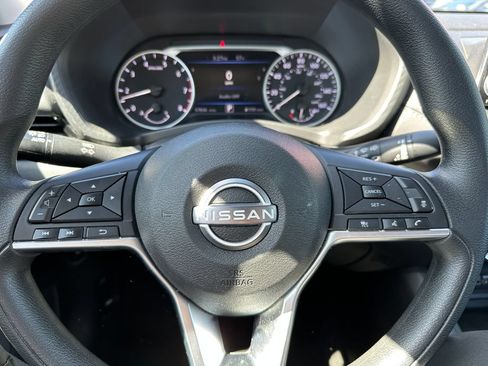 Used 2024 Nissan Sentra SV FWD image 24
