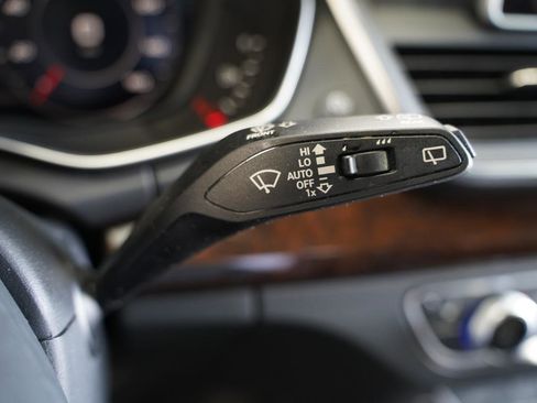 Used 2019 Audi Q5 2.0T Premium Plus AWD/4WD image 15