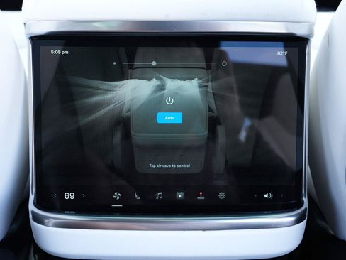 Used 2023 Tesla Model X AWD/4WD image 34