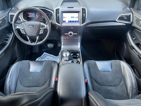 Used 2020 Ford Edge ST w/ Equipment Group 401A AWD/4WD image 16