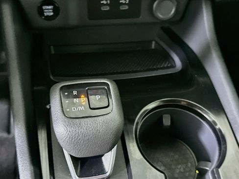 Used 2025 Nissan Rogue S FWD image 23