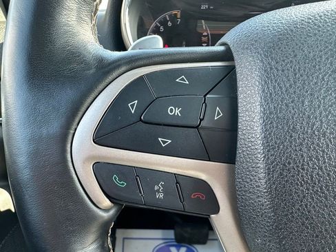 Used 2016 Jeep Grand Cherokee Limited image 23
