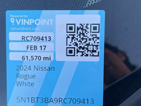 Used 2024 Nissan Rogue SV image 28