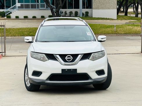 Used 2016 Nissan Rogue S w/ Appearance Package image 2
