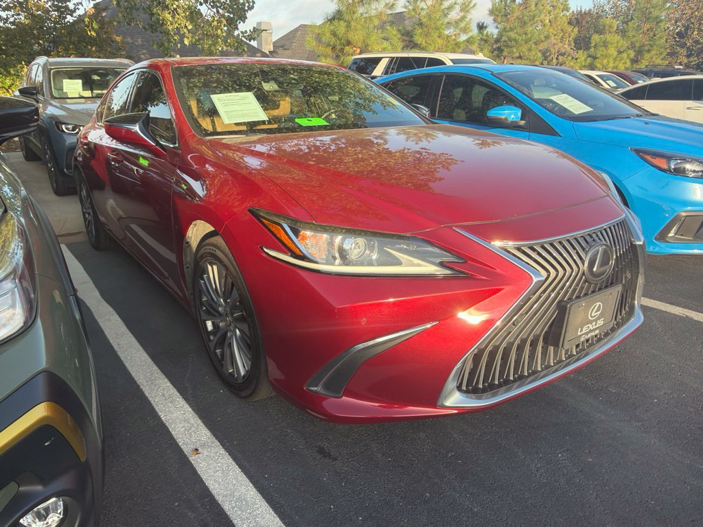 Used 2019 Lexus ES 350 w/ Premium Package FWD image 2