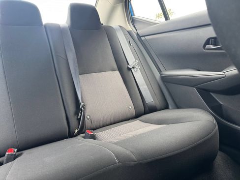Used 2025 Nissan Sentra SV FWD image 35