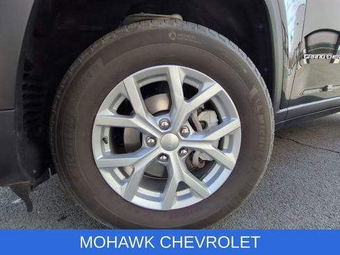 Used 2023 Jeep Grand Cherokee Limited AWD/4WD image 33