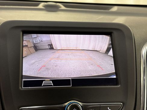 Used 2024 Chevrolet Equinox LT image 20