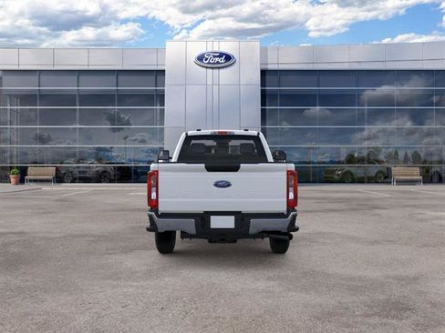 New 2026 Ford F250 XL w/ XL Chrome Package AWD/4WD image 7