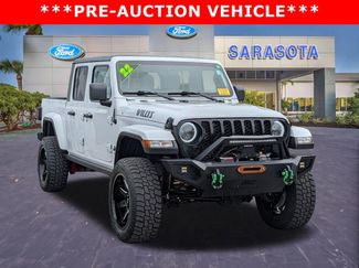 Used 2022 Jeep Gladiator Sport AWD/4WD video 1