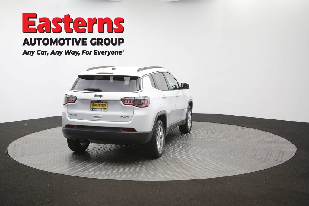 Used 2024 Jeep Compass Latitude AWD/4WD image 35