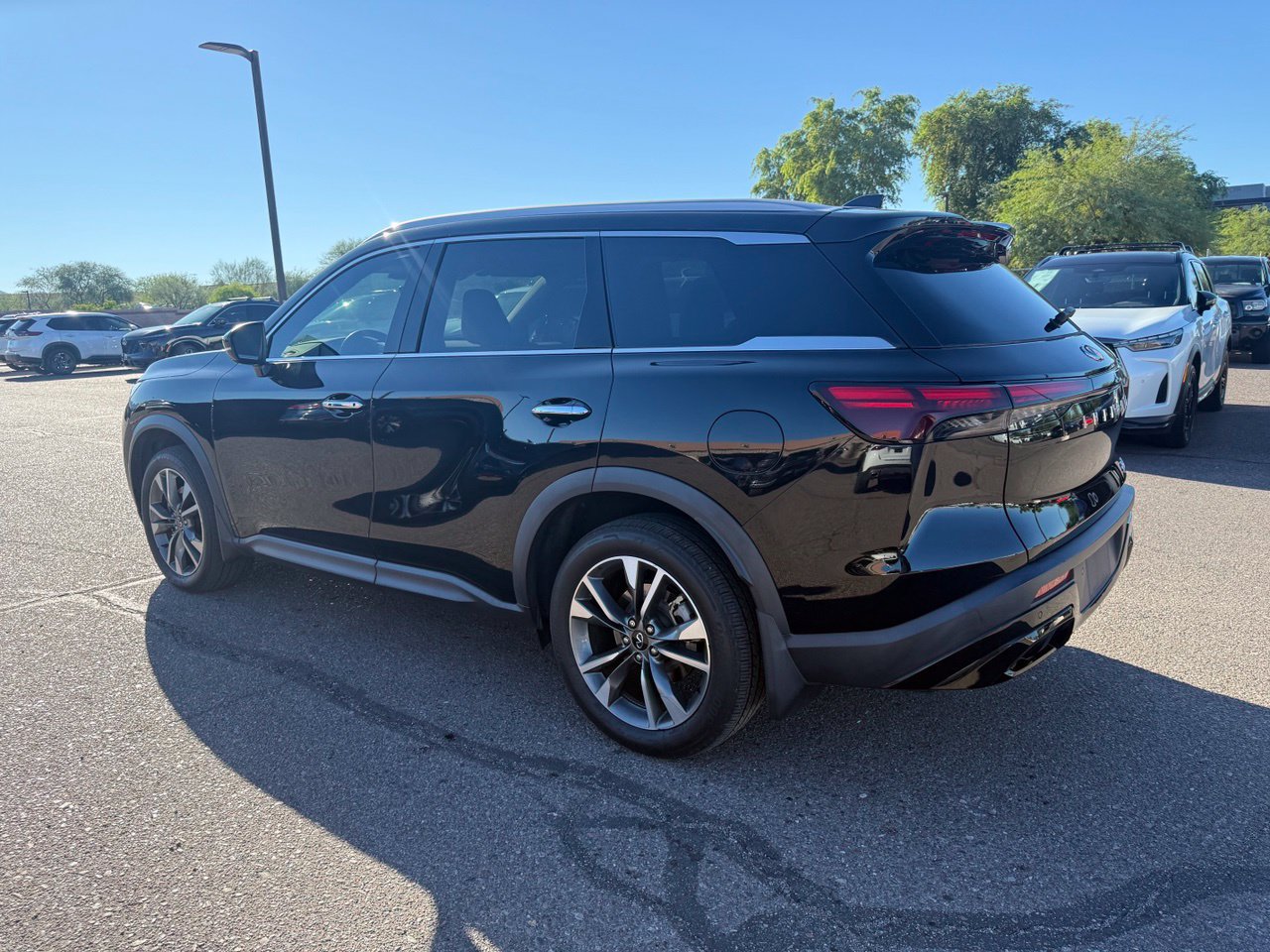Certified 2023 INFINITI QX60 Luxe FWD image 7