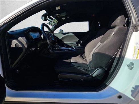 Used 2022 Dodge Challenger GT image 17