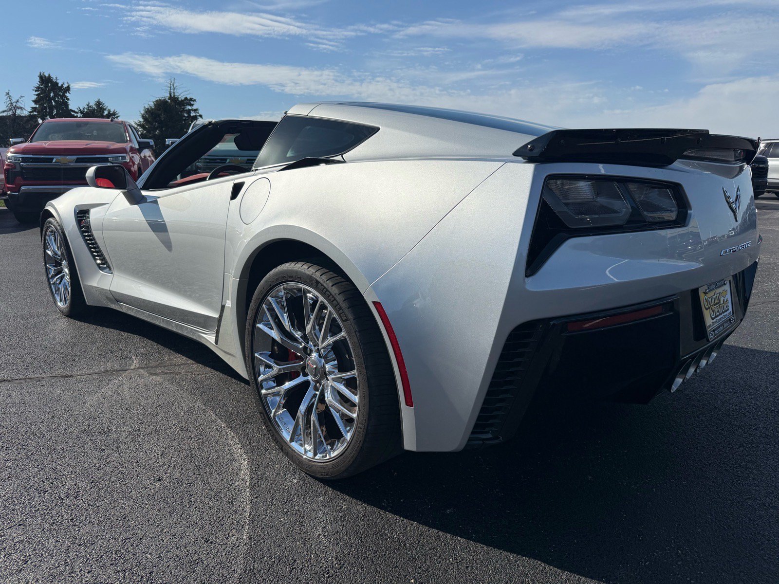 Used 2015 Chevrolet Corvette Z06 w/ 2LZ Preferred Equipment Group RWD image 5