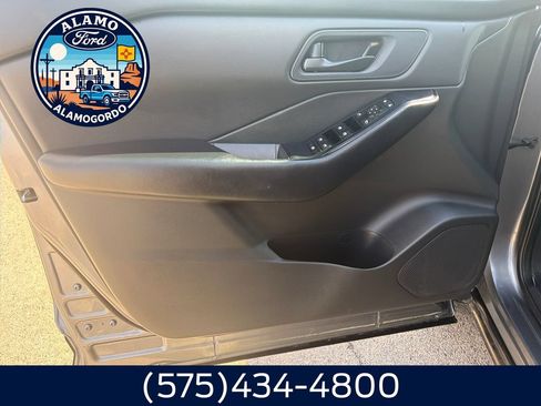 Used 2024 Nissan Rogue S FWD image 10