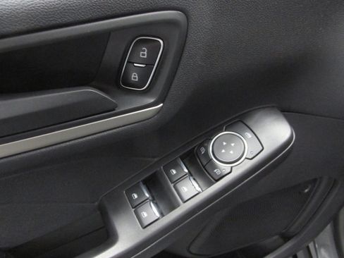 Used 2022 Ford Escape SE w/ Cold Weather Package AWD/4WD image 28