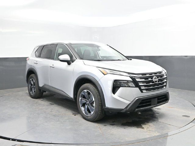 Used 2024 Nissan Rogue SV FWD image 4