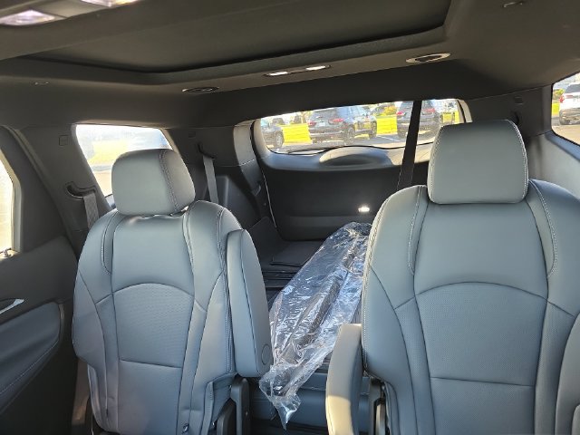 Certified 2023 Buick Enclave Essence w/ Experience Buick Package FWD image 23