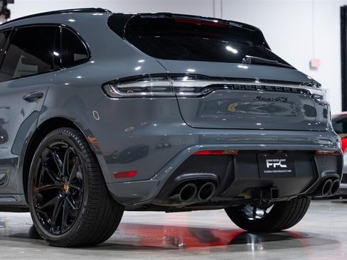 Used 2022 Porsche Macan GTS AWD/4WD image 17