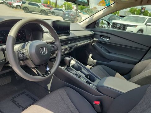 Certified 2025 Honda Accord SE image 12